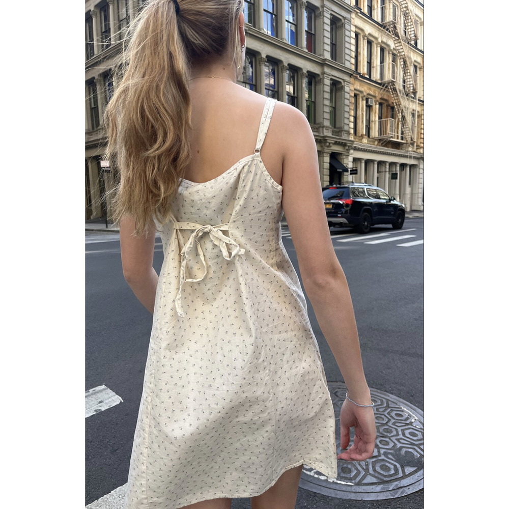 Brandy Melville Arianna Floral Dress - Picture 2 of 8